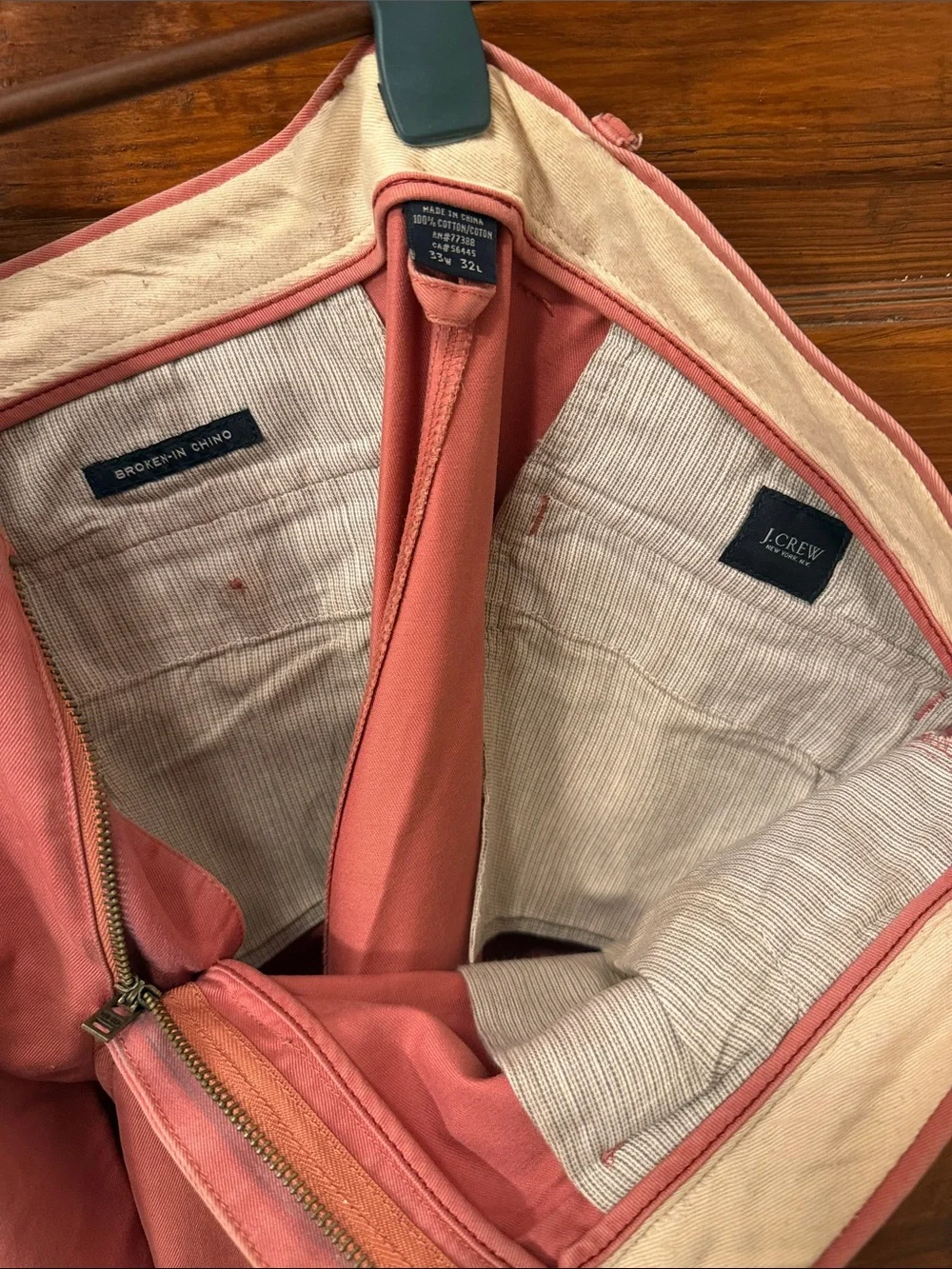 J. Crew Men’s Broken-In Chino Pants in Dusty Rose. 33x32
